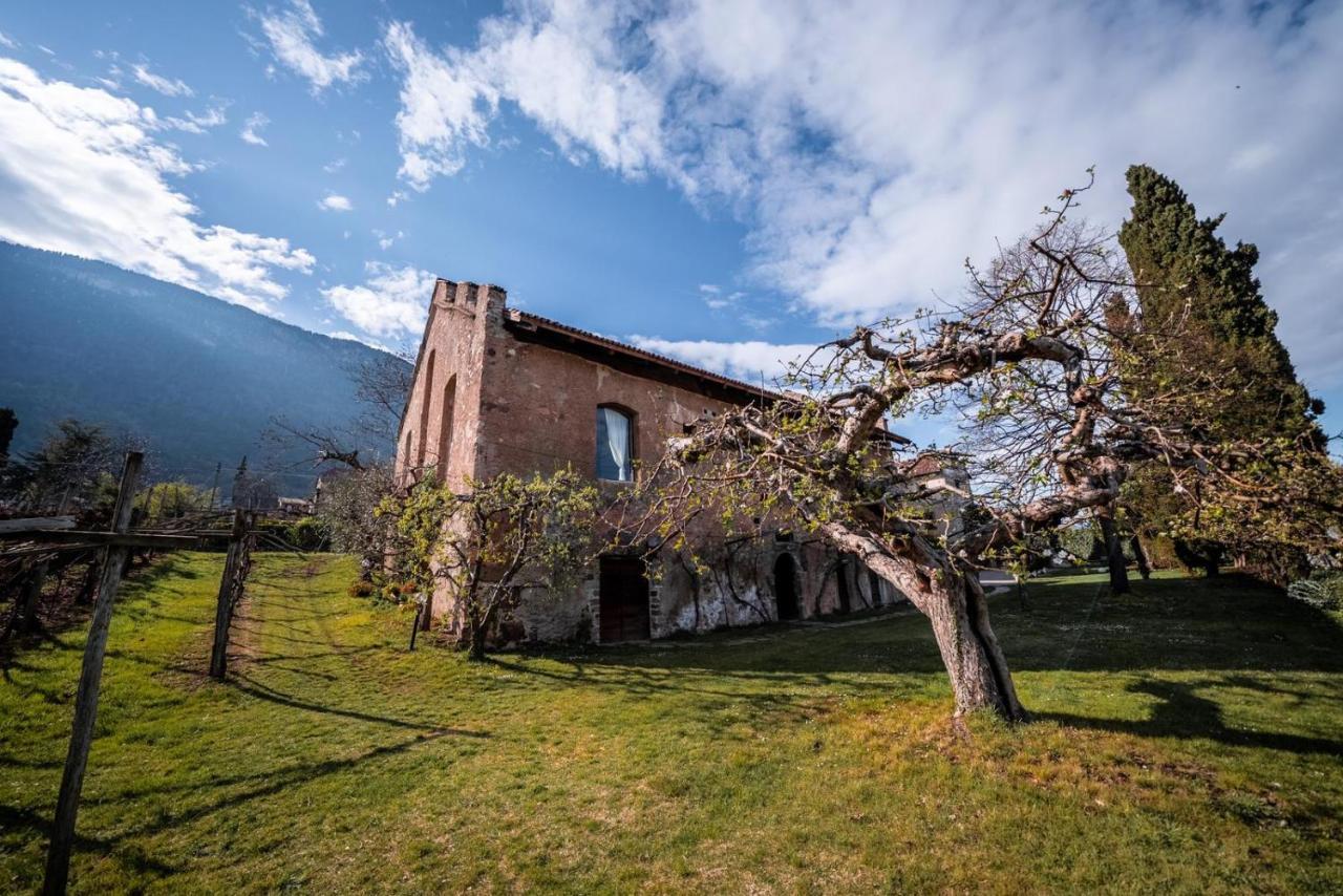 Ansitz Zinnenberg Appiano Sulla Strada Del Vino Esterno foto