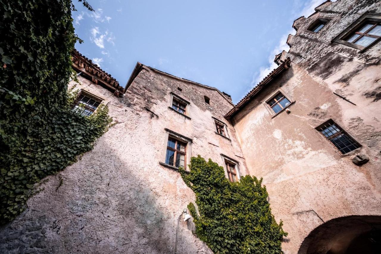 Ansitz Zinnenberg Appiano Sulla Strada Del Vino Esterno foto